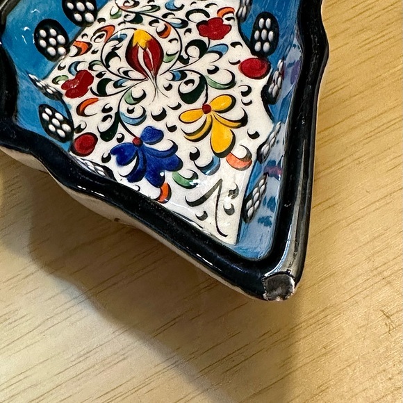 Vintage Kutahya Turkish Floral Ceramic Bowls - Picture 4 of 5